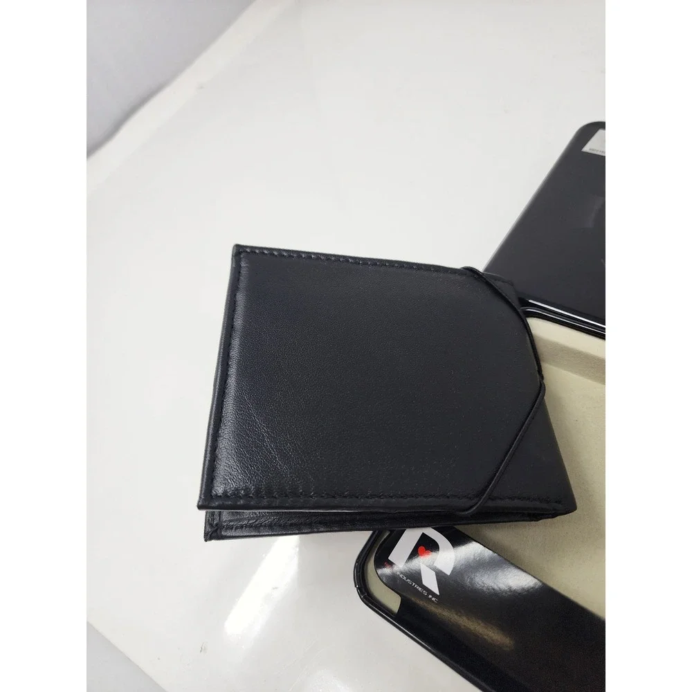 Rico Industries Mens Brooklyn Nets Bifold Wallet Black Leather Casual Size OS